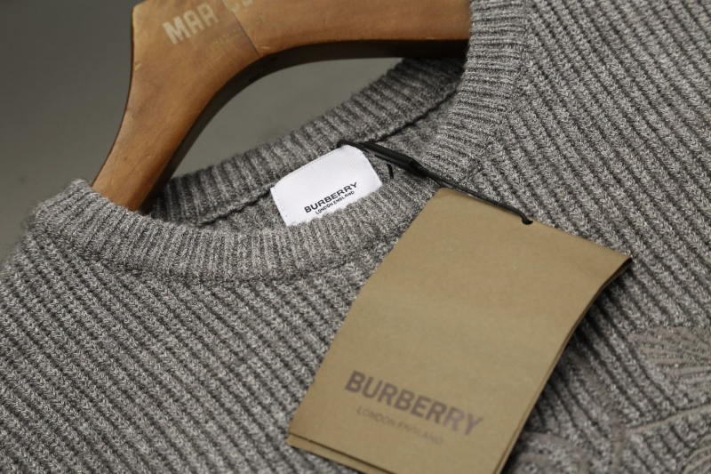 Burberry Sweaters